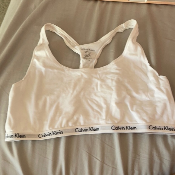 Calvin Klein Other - CALVIN KLEIN SPORTS BRA